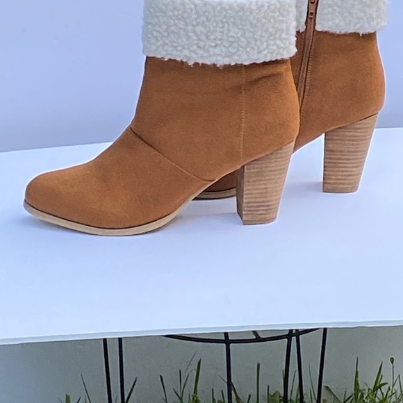 𝅺CATO Ankle Boots Ivy FAUX Fur Trim Size 10 - Picture 2 of 11